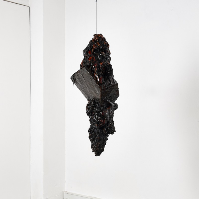 assets/images/blog_gallery/kyra-pape-untitled-conversation-polyurethane-foam-concrete-spray-paint-melted-sugar-and-a-wooden-tray-2016-view-3_1948625850_28-07-20.jpg